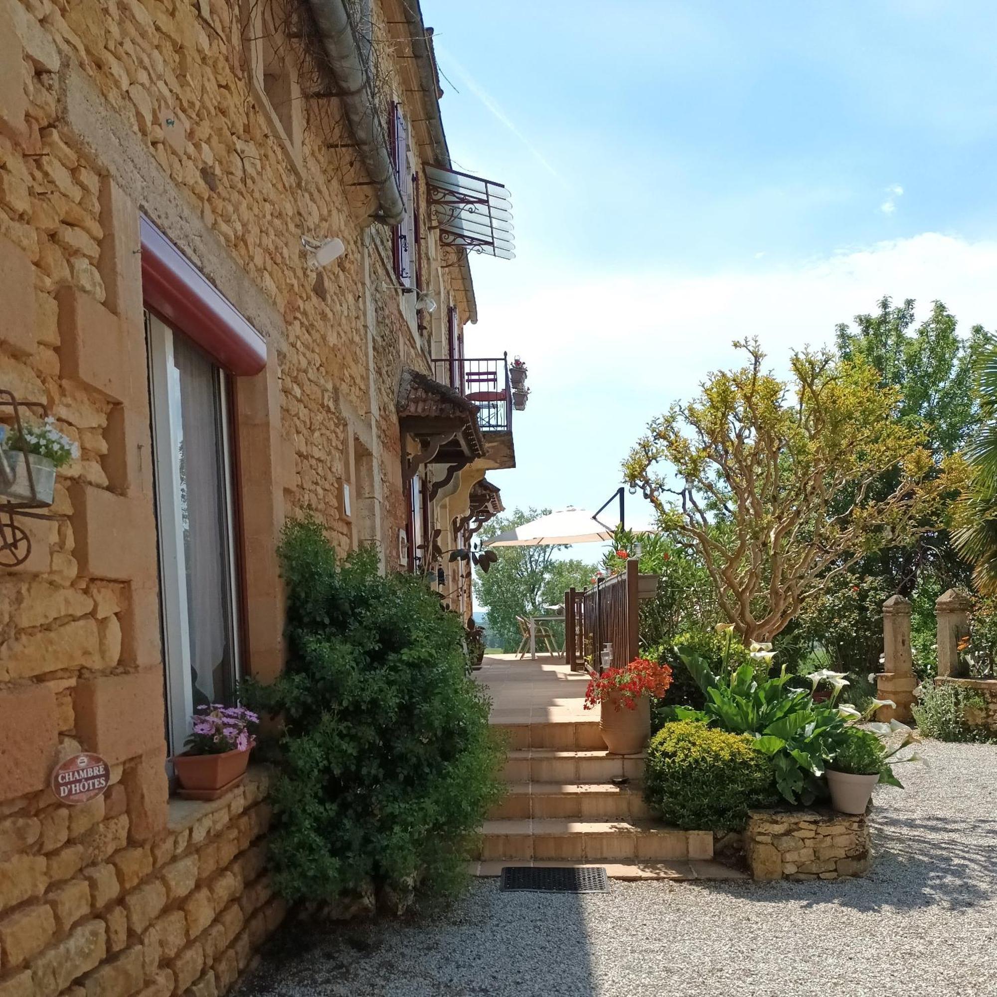 Ferme de Lagrave Hotell Coux-et-Bigaroque-Mouzens Eksteriør bilde
