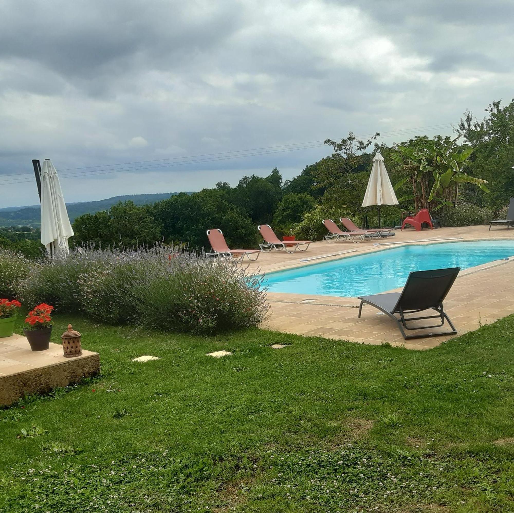 Ferme de Lagrave Hotell Coux-et-Bigaroque-Mouzens Eksteriør bilde